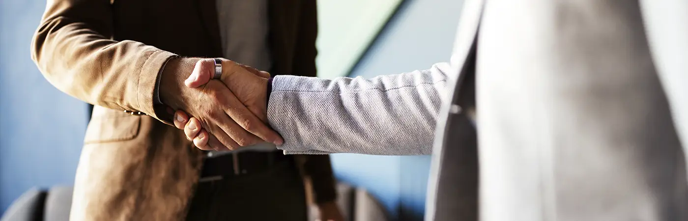 Empresas firman un pacto voluntario para el desarrollo de IA fiables y seguras en Europa